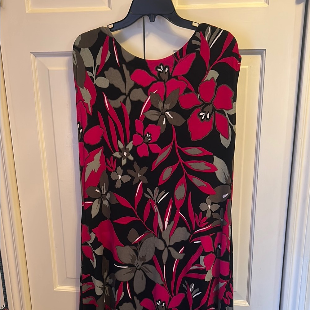 Chico’s Botanical Berry Floral Sleeveless Midi Dress Size 1, NWT - Picture 1 of 6